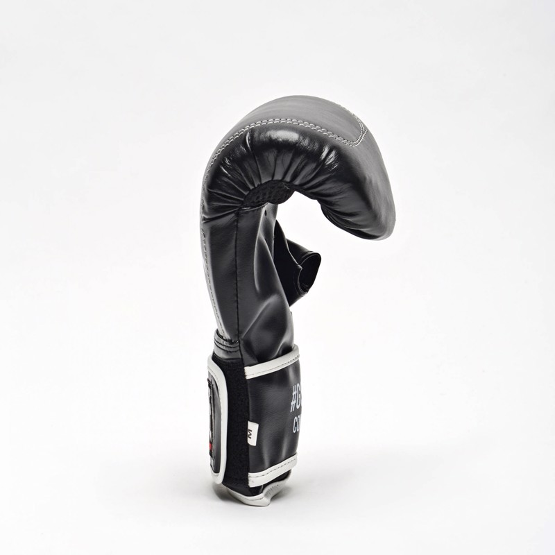 Leone contact GNTIA SAKOu - Black