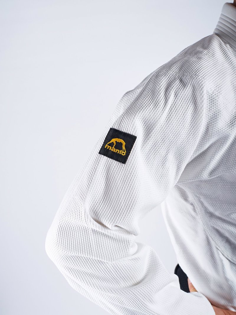 MANTO 'BASE' BJJ GI WHITE V1